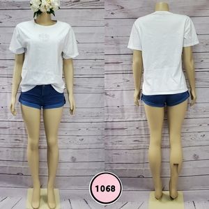 hanes medium white tshirt